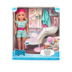 NANCY UN GIORNO DA PARRUCCHIERA FAMOSA 